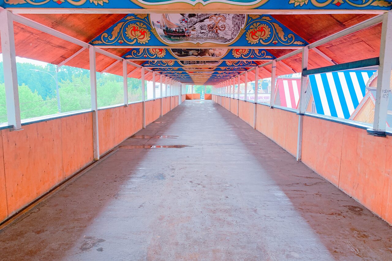 Арендовать Vernissage Крытое пространство с подсобкой