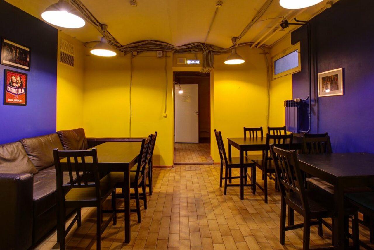 Арендовать CheckPoint Яркий зал в антикафе