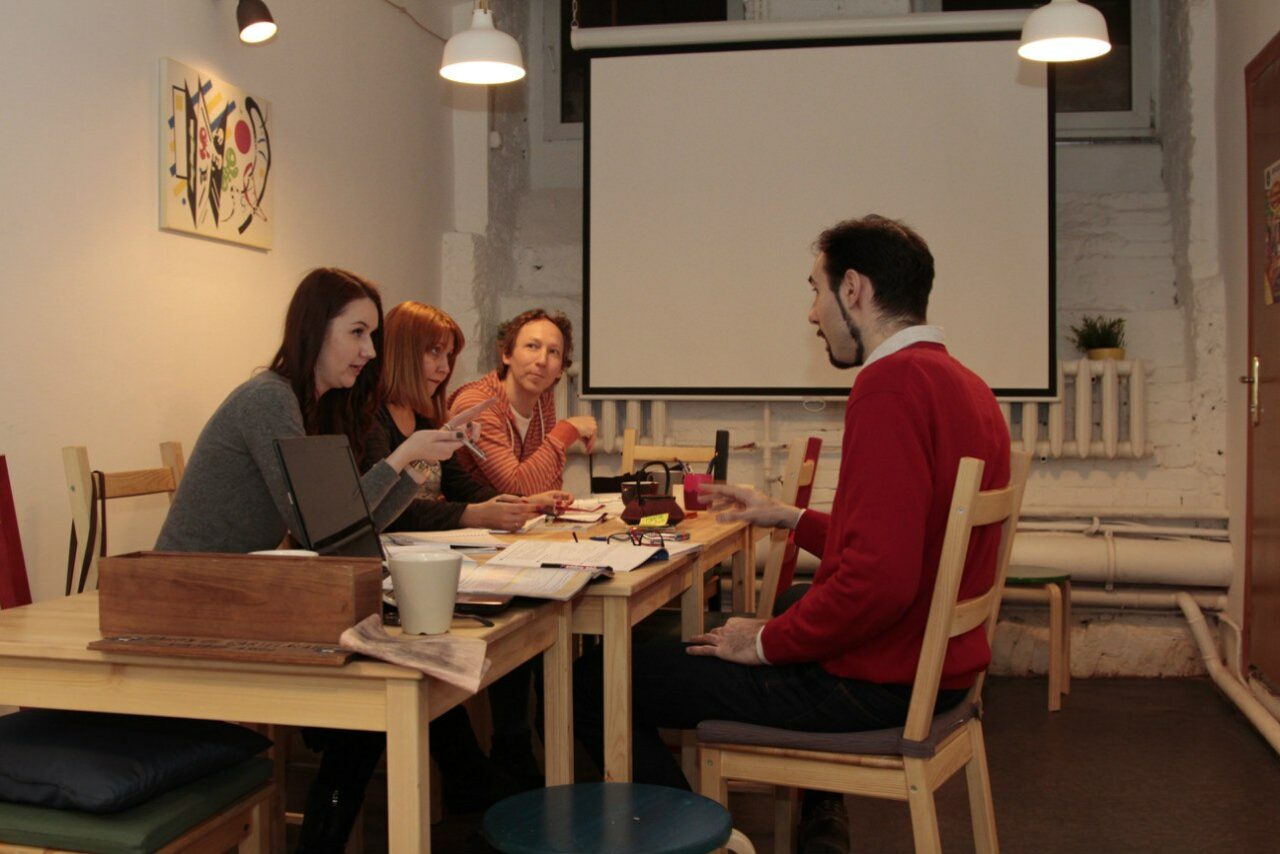 Арендовать CheckPoint Стильный светлый лофт в центре Москвы 