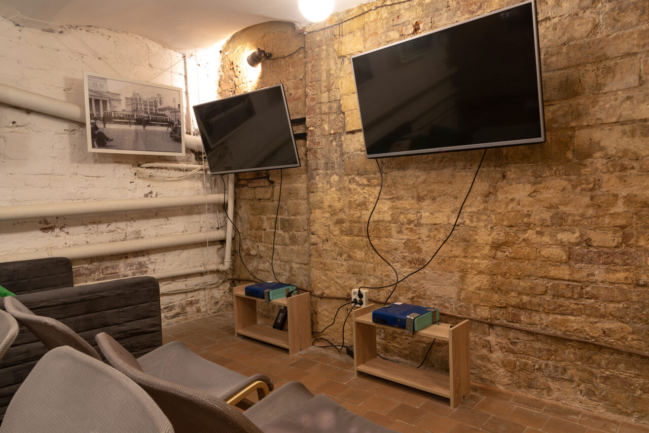 Арендовать CheckPoint Стильный светлый лофт в центре Москвы 