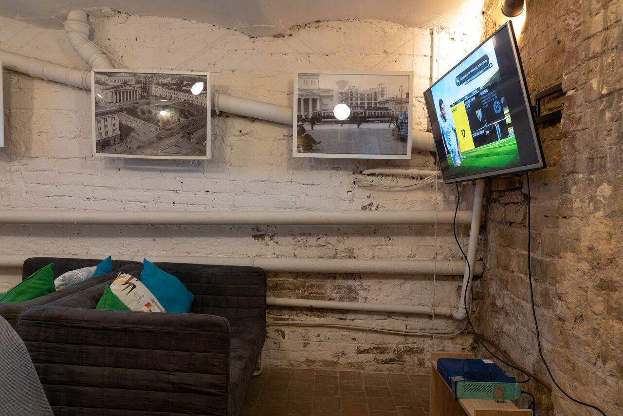 Арендовать CheckPoint Лофт для игр в приставки в центре Москвы