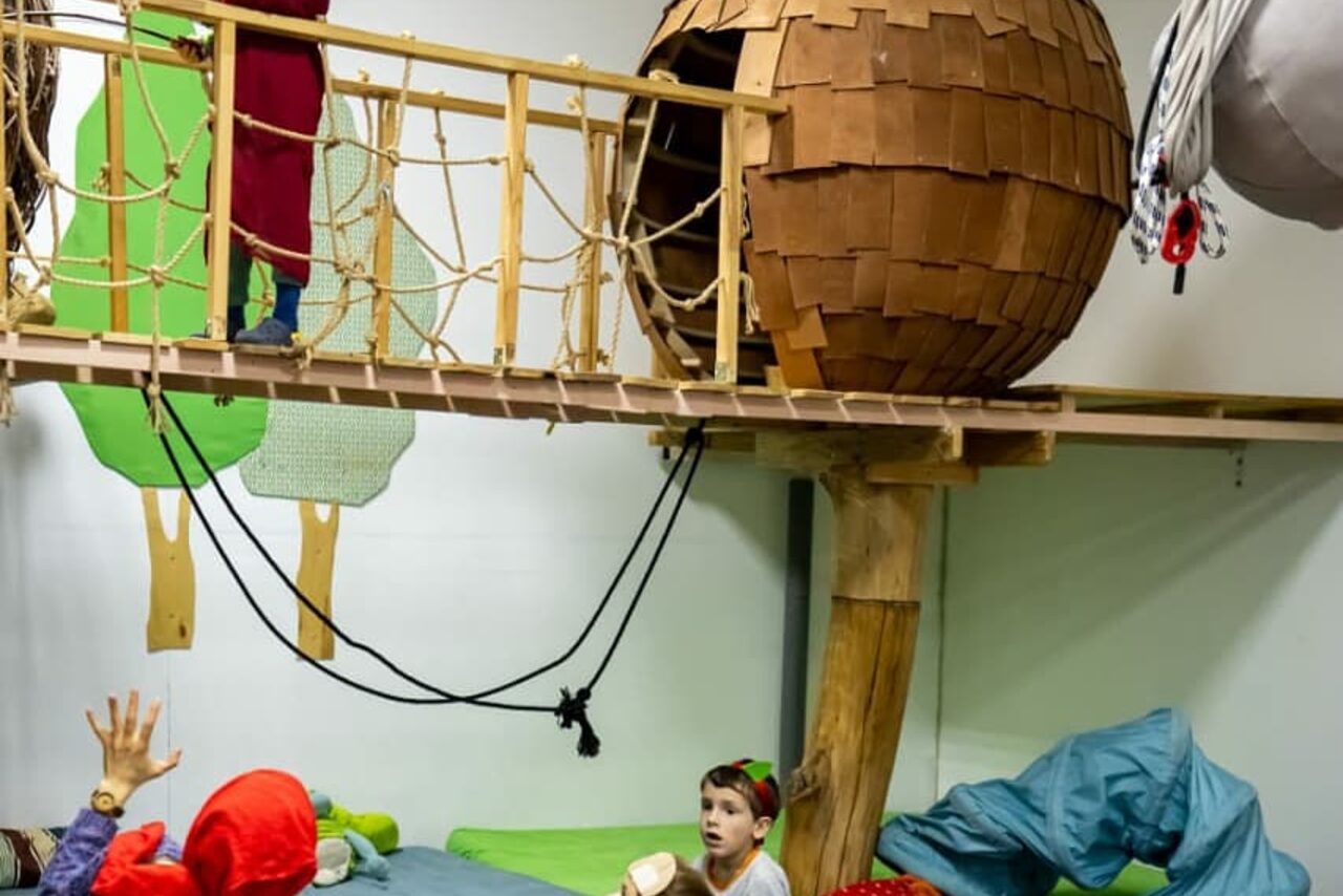 Арендовать Детский эко-лофт