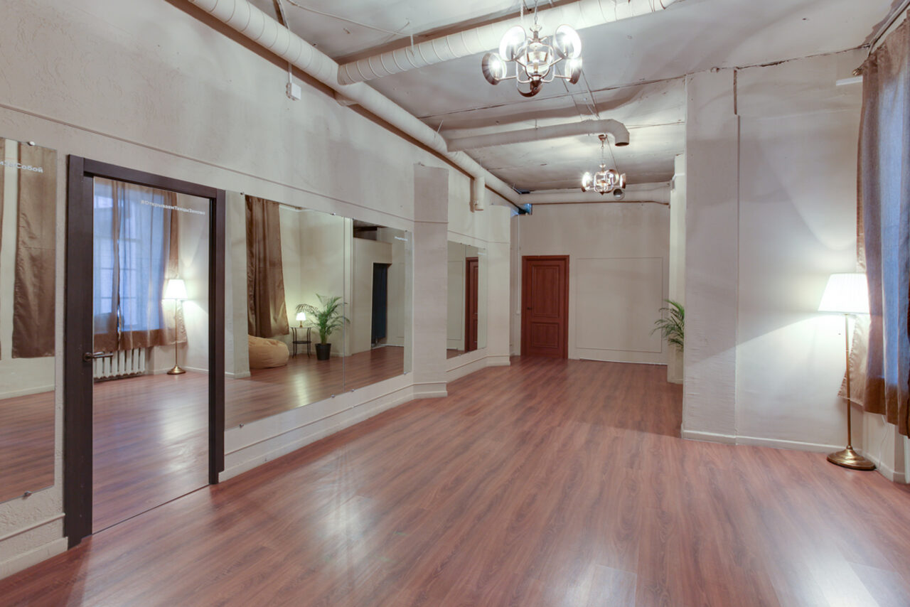 Арендовать Мамита. Учим хорошо танцевать