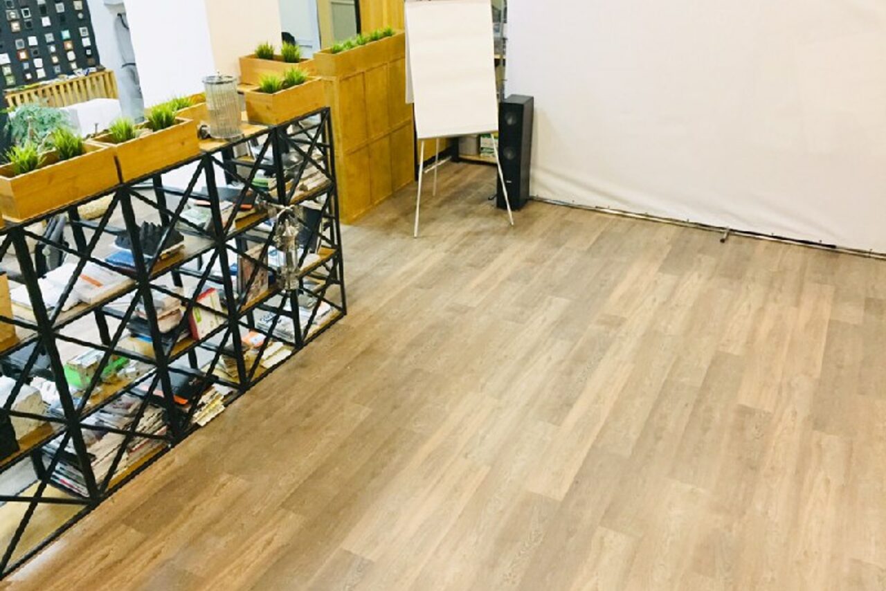 Арендовать  A8 Loft. Многофункциональный лофт для деловых мероприятий