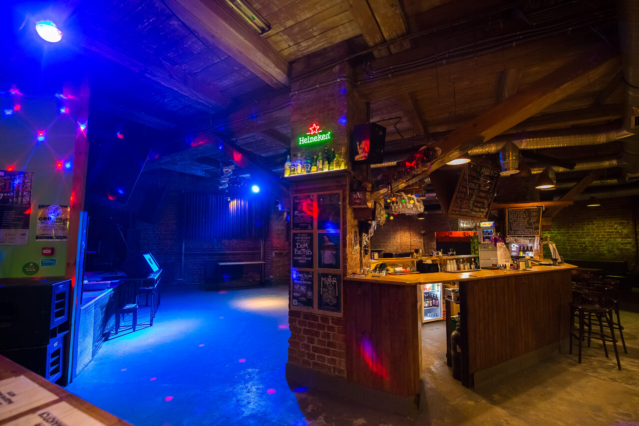 Арендовать Лофт-клуб в центре города