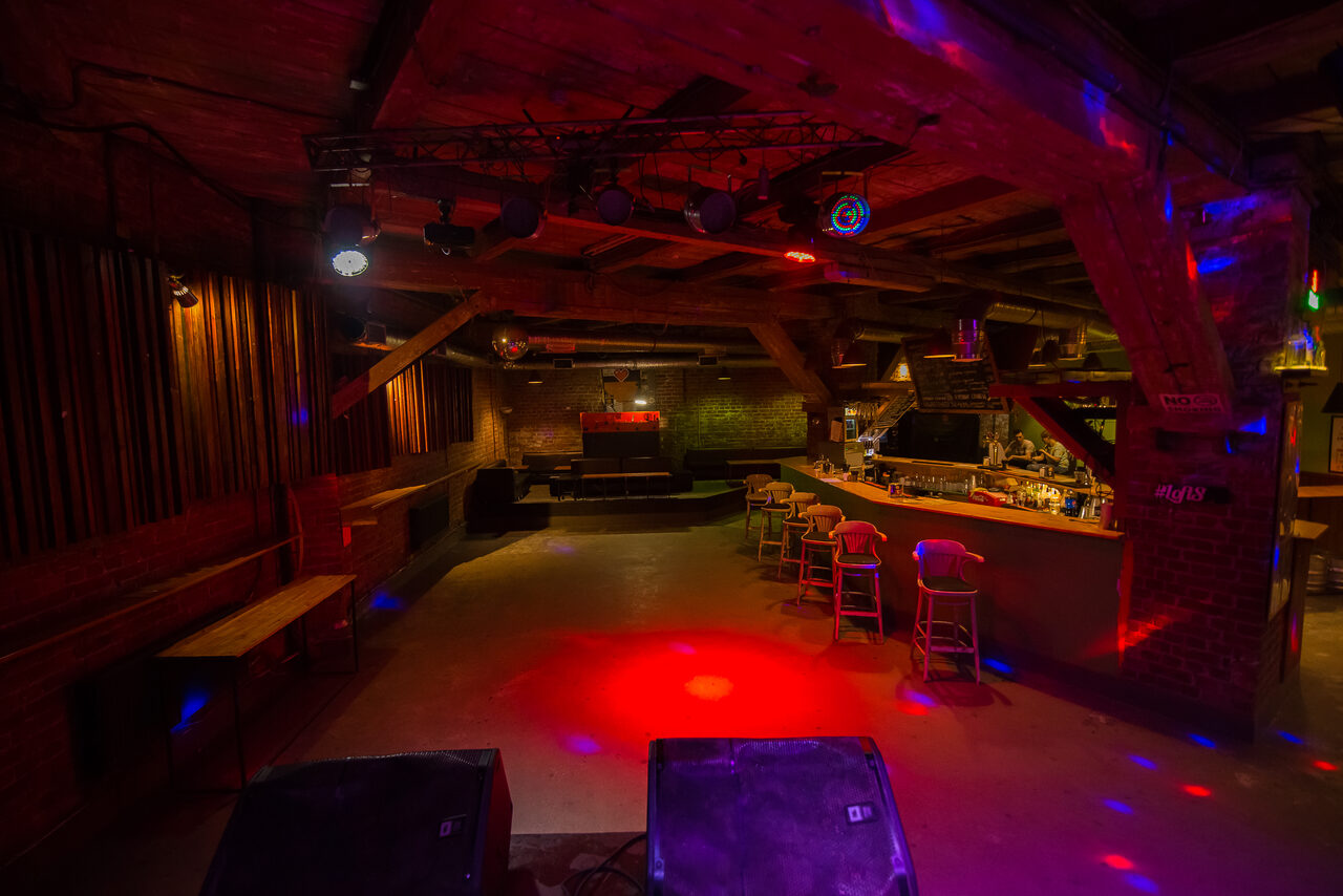 Арендовать Лофт-клуб в центре города