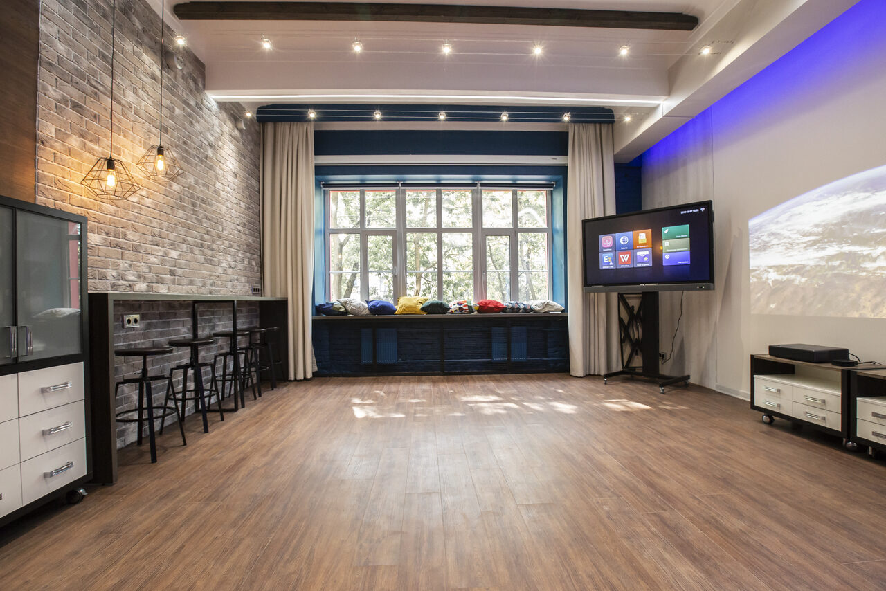 Арендовать Лофт для работы и отдыха