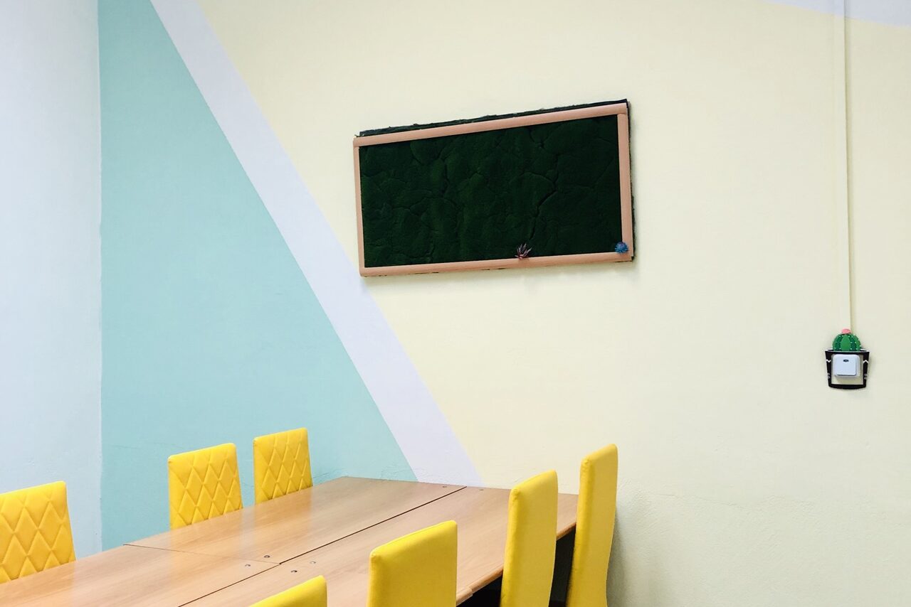 Арендовать Современный учебный кабинет