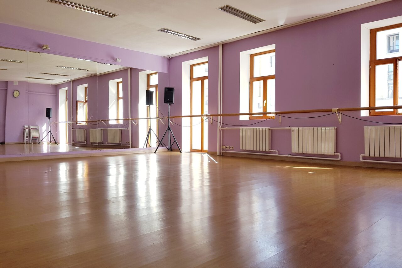 Арендовать Мир Танца. Танцевальный зал