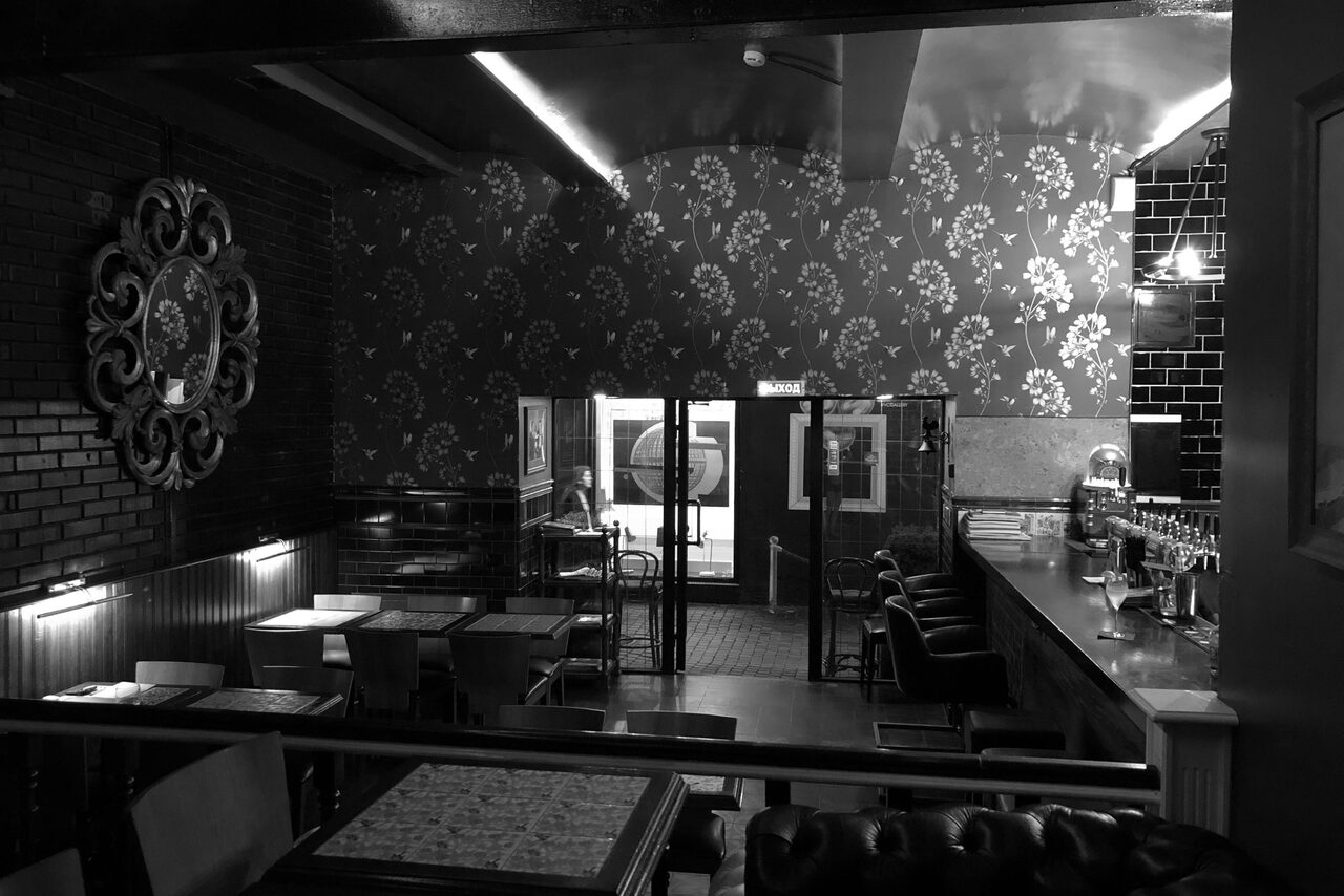 Арендовать Edward`s pub. Лофт в стиле английского паба 