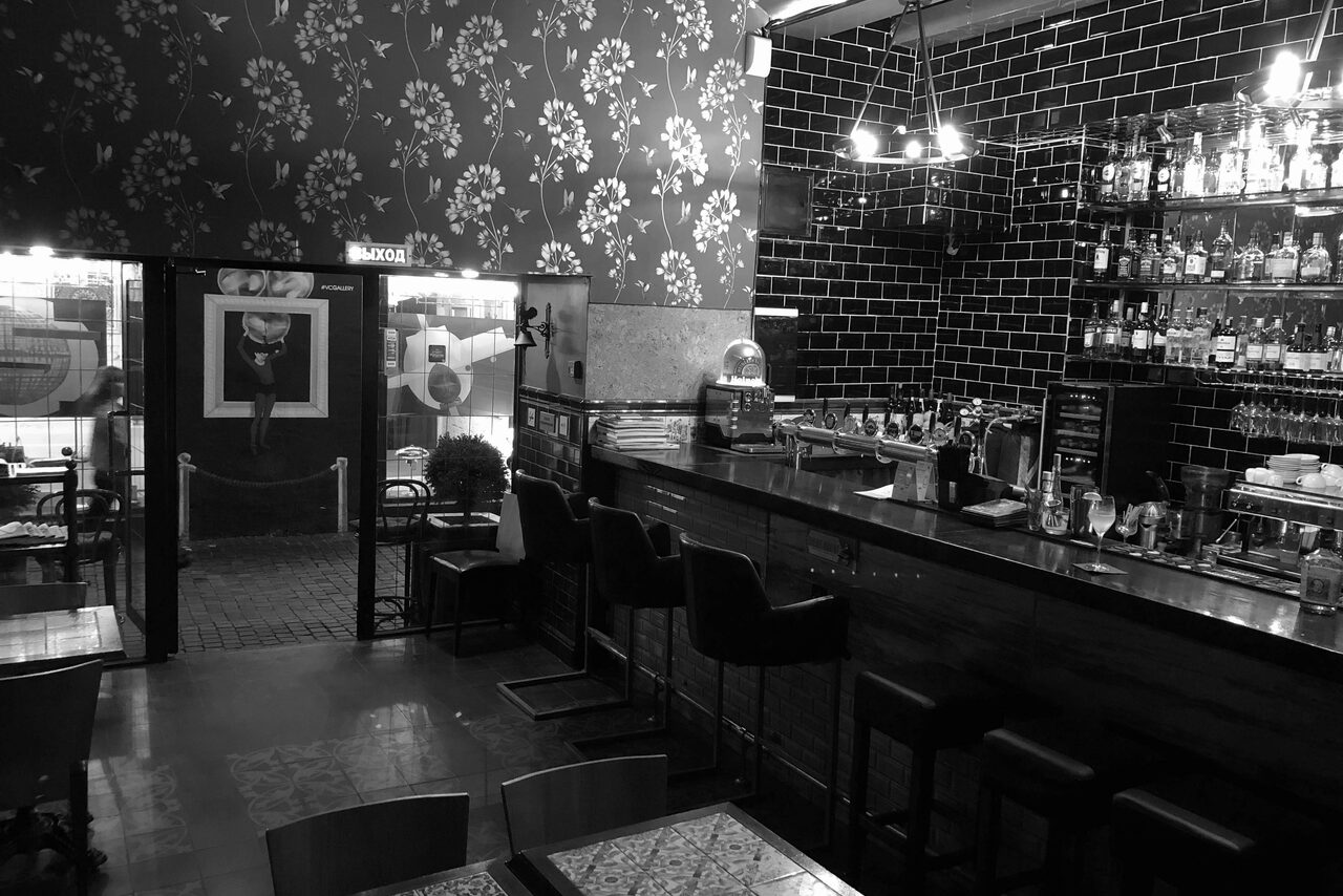 Арендовать Edward`s pub. Лофт в стиле английского паба 