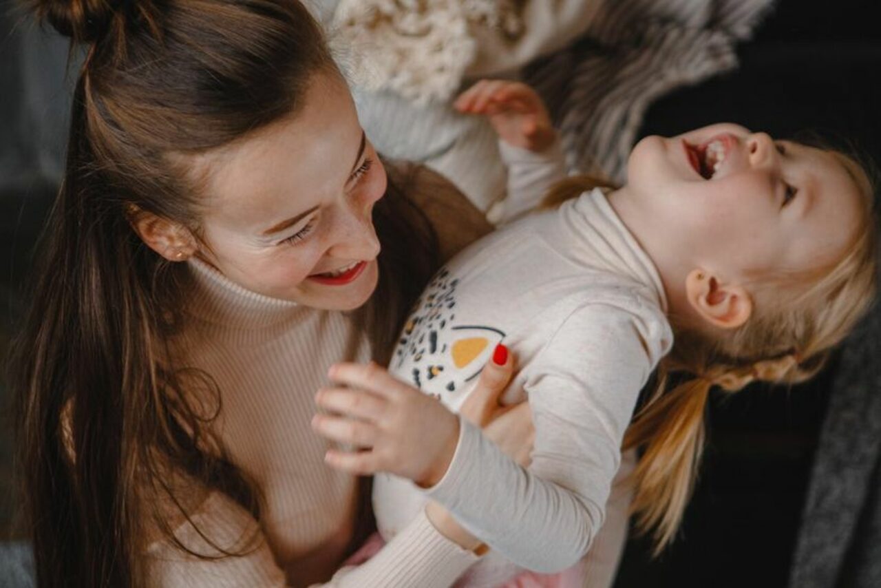 Арендовать  Зал с белым барокко для детских мероприятий