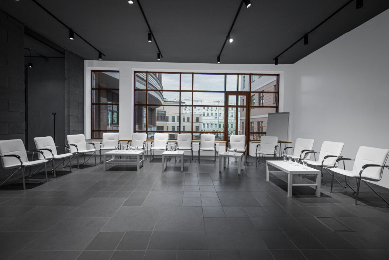 Арендовать Конференц-зал в лофте в центре Москвы