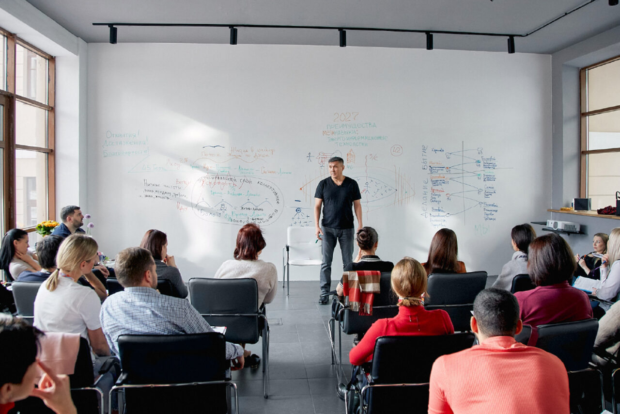 Арендовать Конференц-зал в лофте в центре Москвы