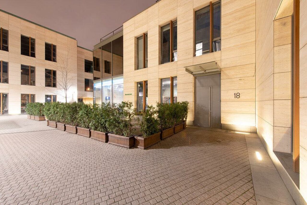 Арендовать Клубное пространство с выходом на крышу