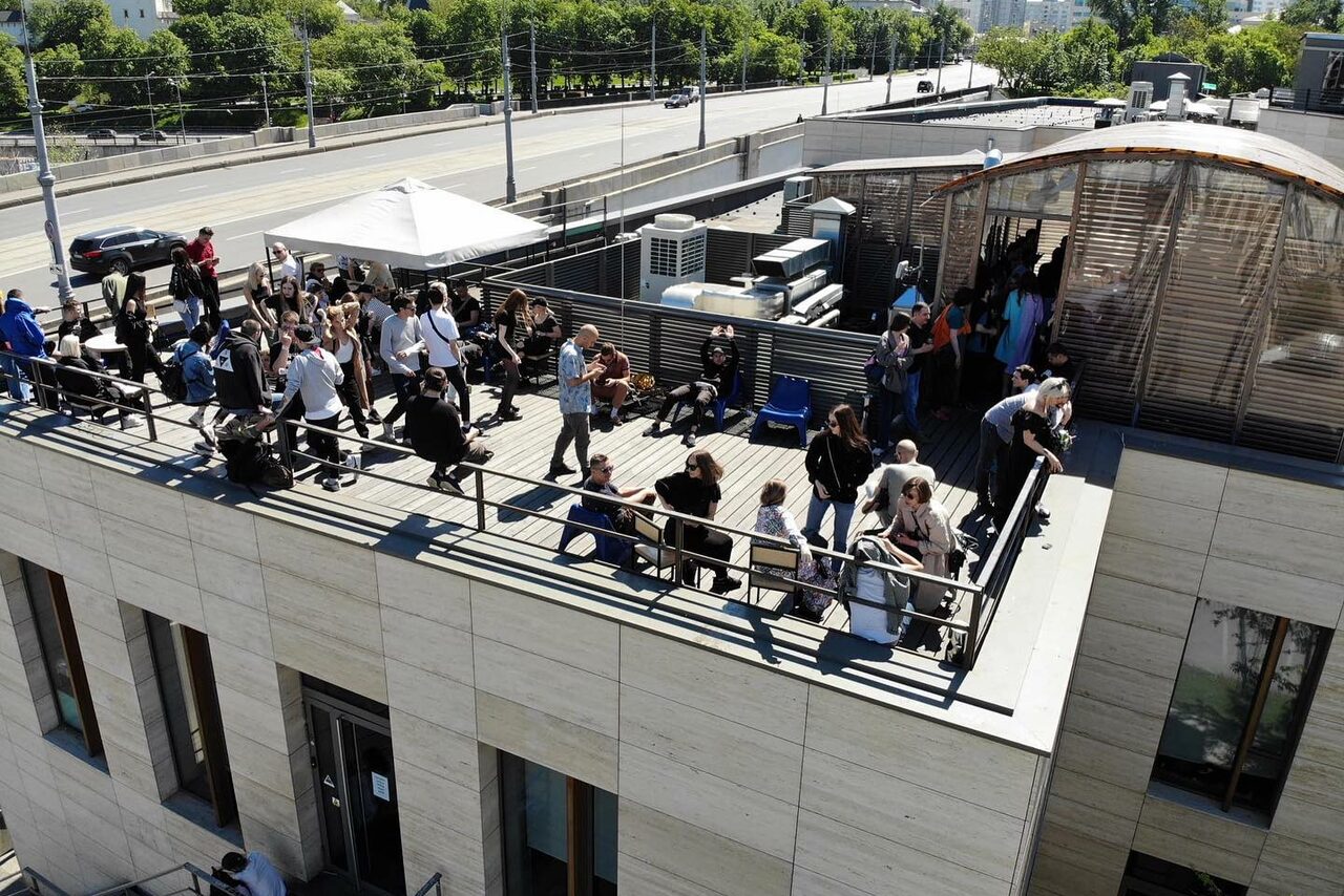 Арендовать Клубное пространство с выходом на крышу