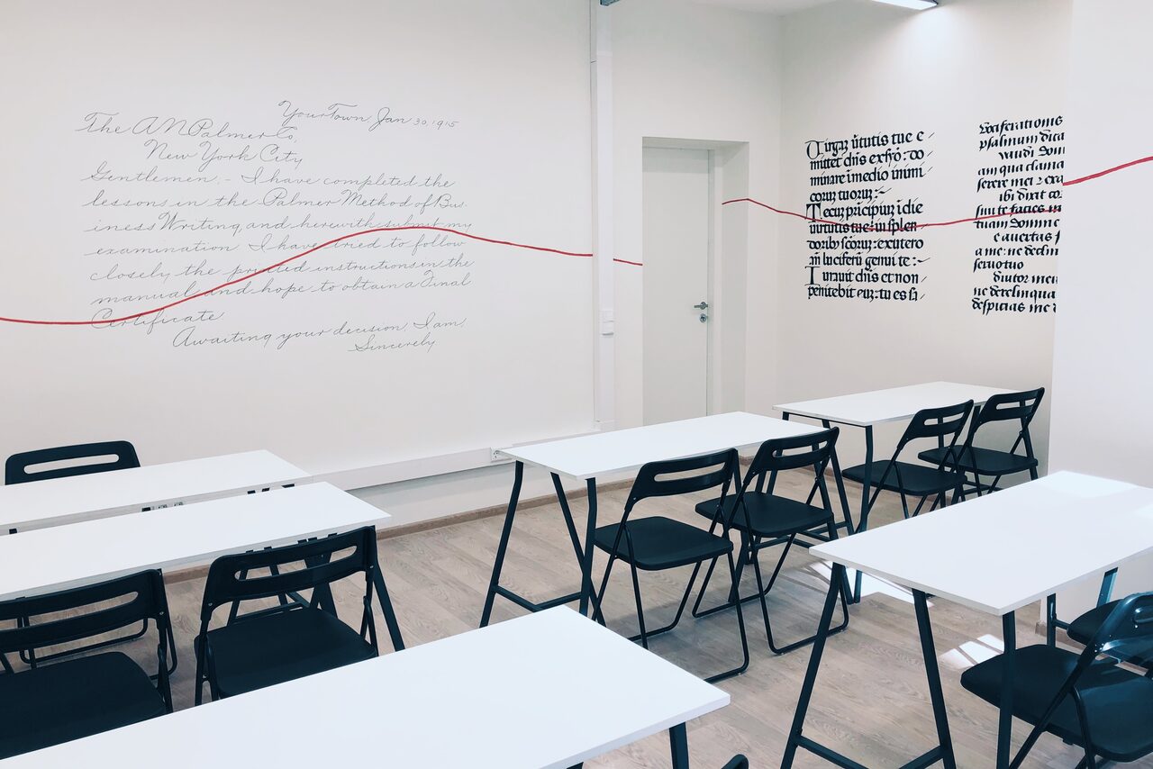 Арендовать KES Rooms. Зал для собраний и обучающих мероприятий