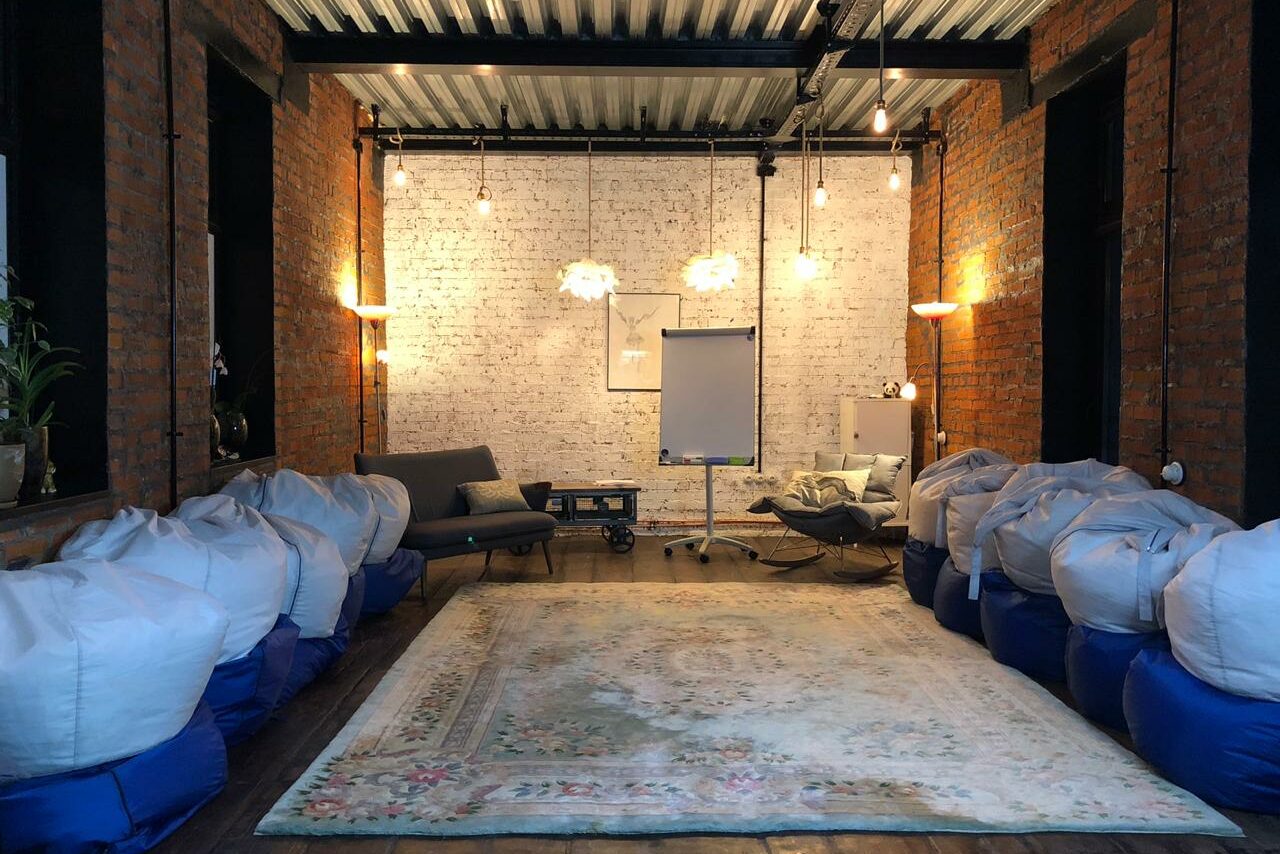 Арендовать Уютный и просторный лофт