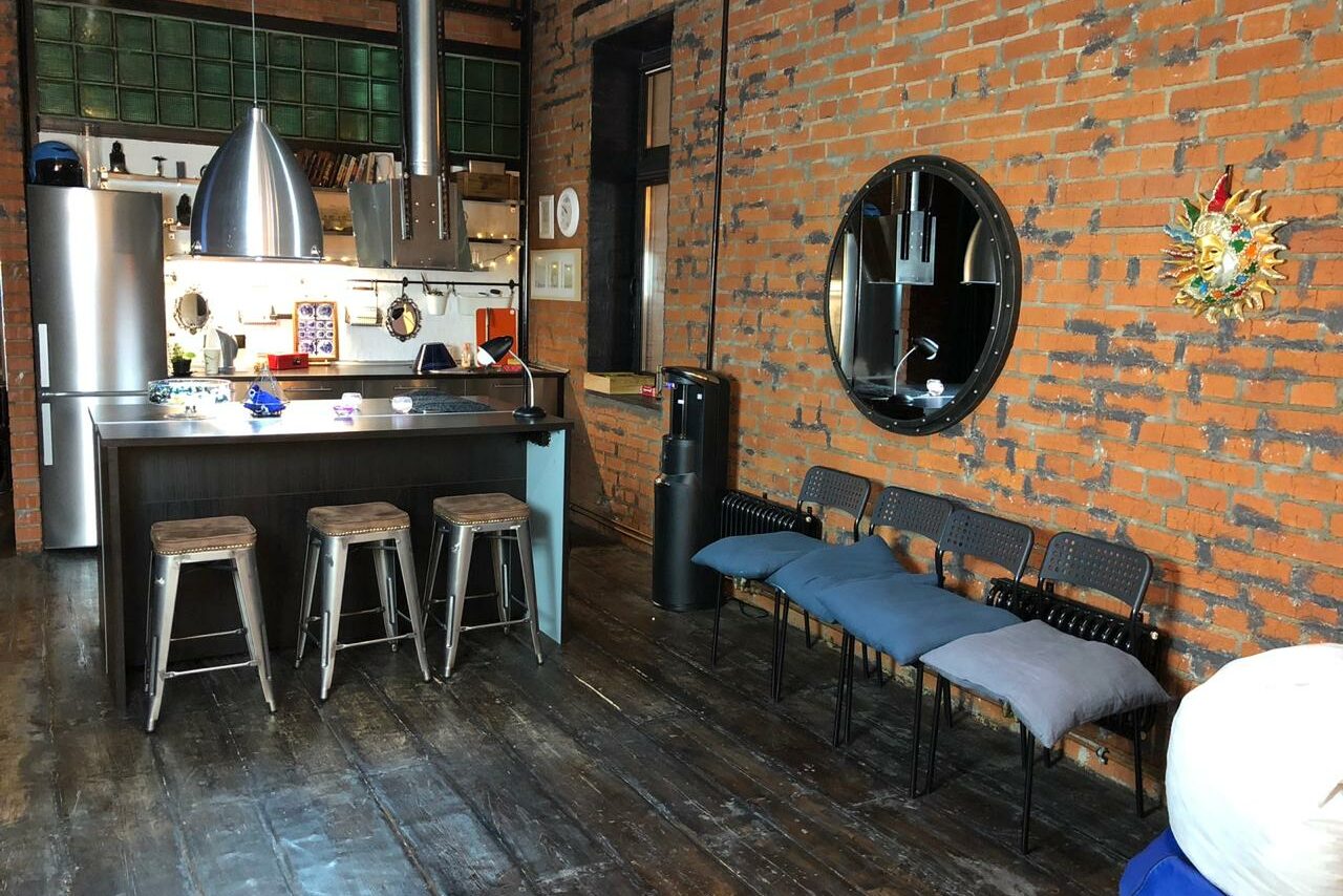 Арендовать Уютный и просторный лофт