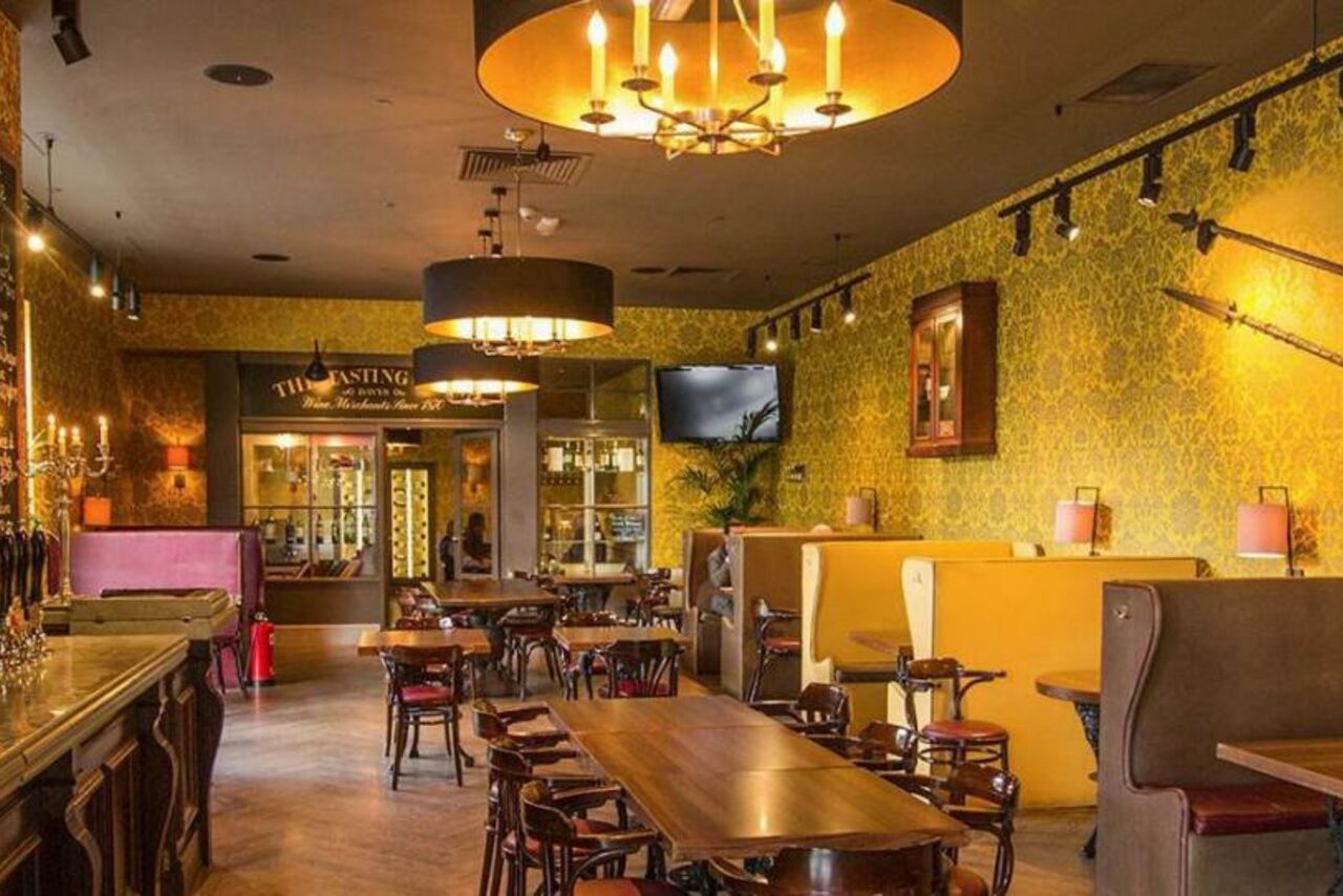 Арендовать Whole venue at Davy's at Canary Wharf