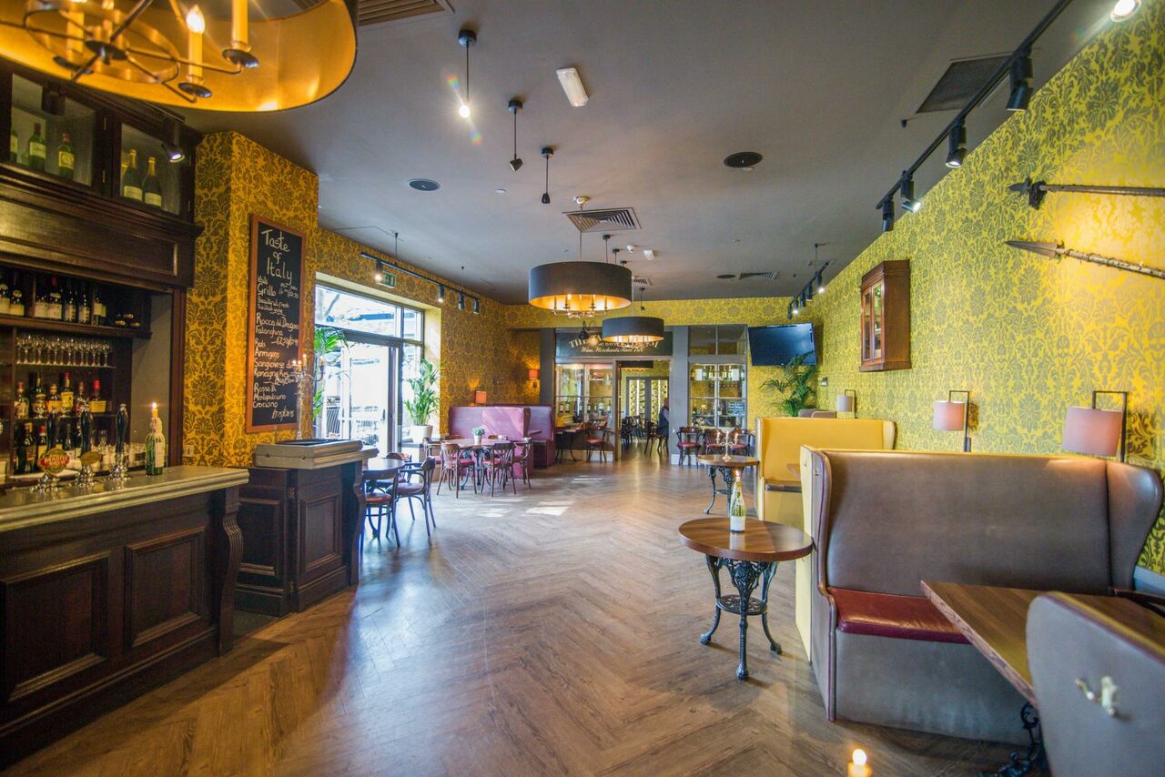 Арендовать Whole venue at Davy's at Canary Wharf