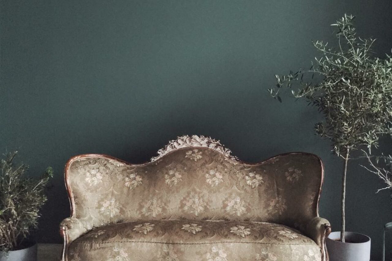 Арендовать Зал с винтажной мебелью