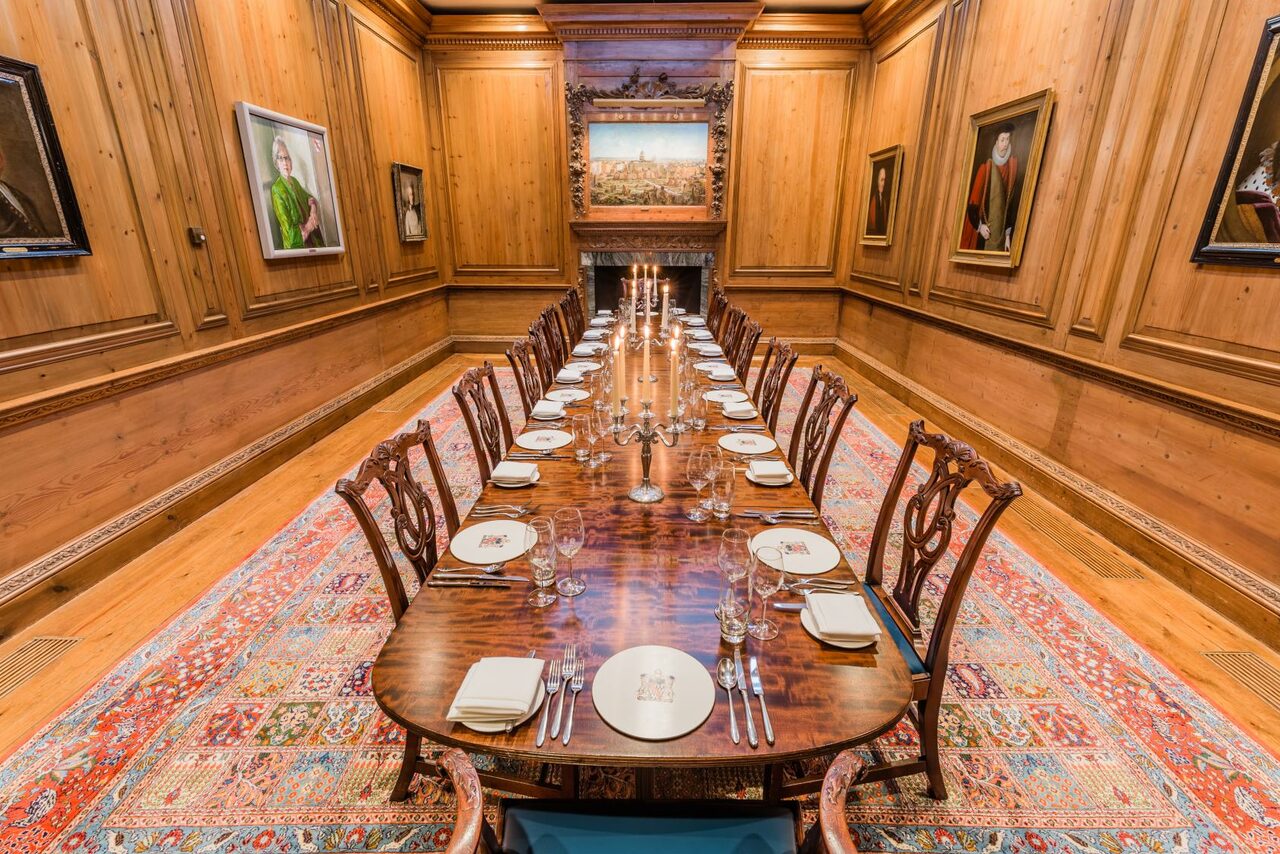 Арендовать Luncheon Room at Haberdashers' Hall