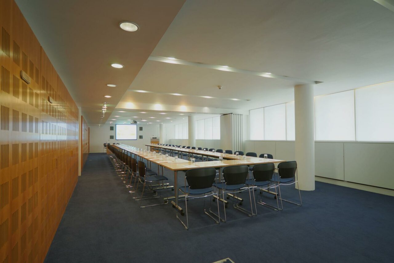 Арендовать Invision Suite 2 at Congress Centre