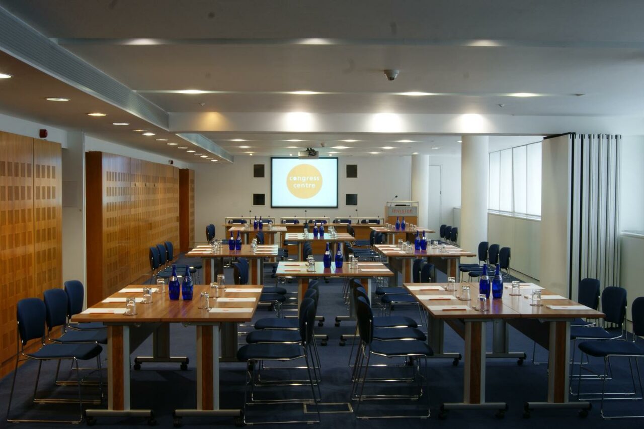 Арендовать Invision Suite 2 at Congress Centre