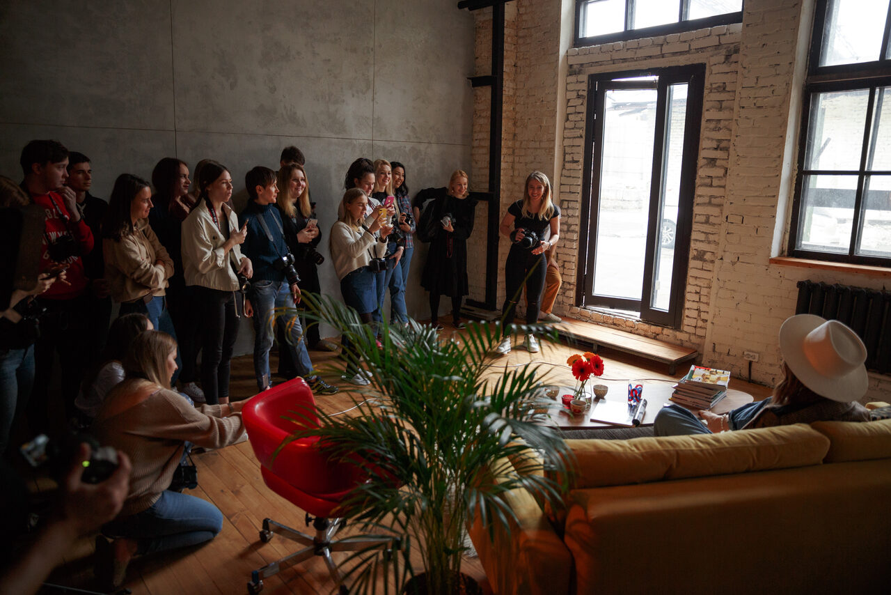 Арендовать Come In Loft Двухуровневый индустриальный лофт