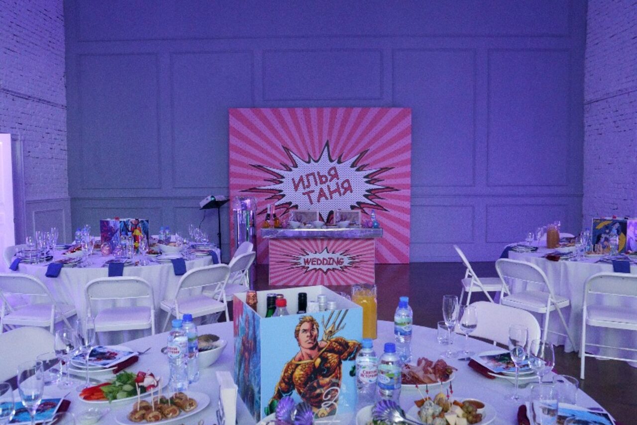 Арендовать Лофт Космос. Белый лофт в особняке