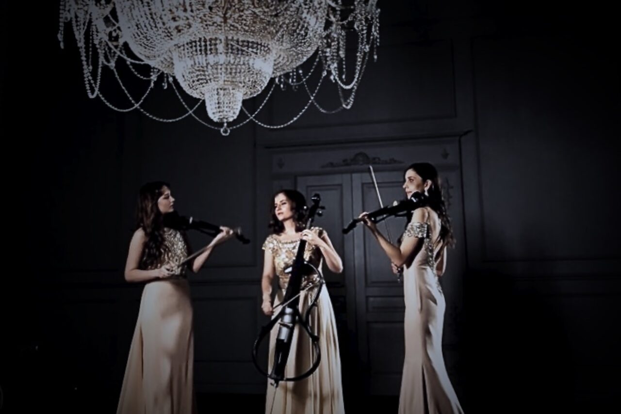 Арендовать Лофт Космос. Белый лофт в особняке