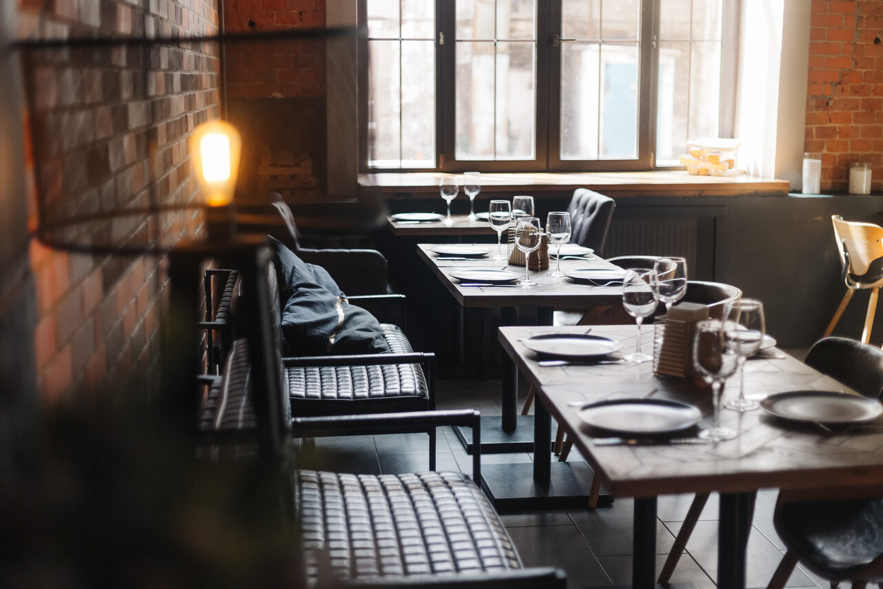 Арендовать Двухуровневый лофт-бар