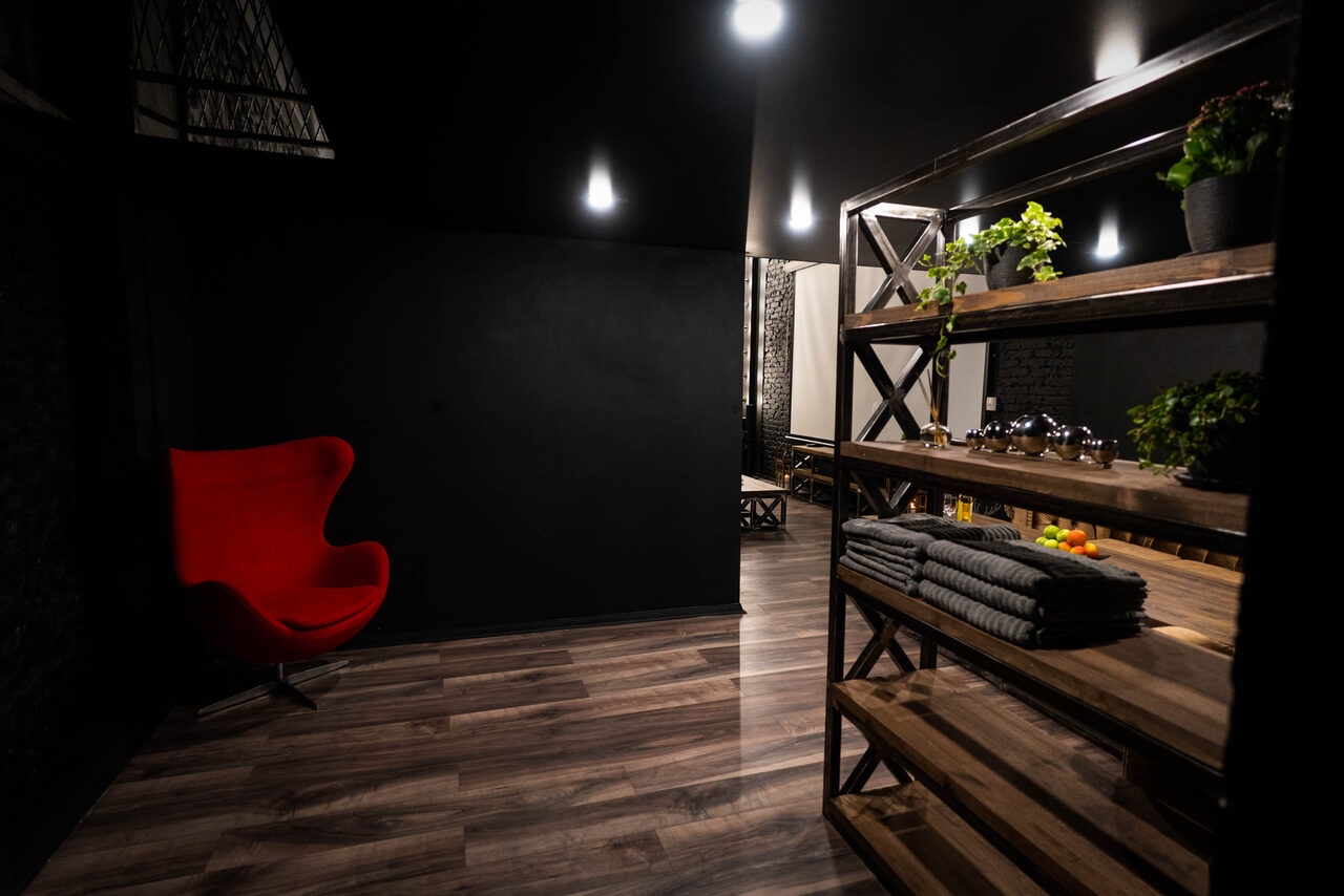 Арендовать Igloobar. Уникальный лофт-кинозал 