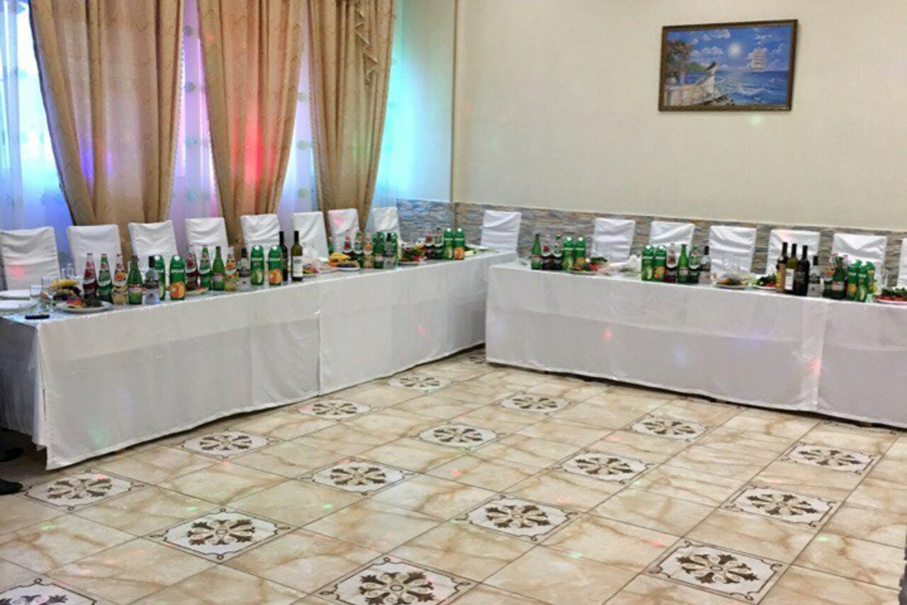 Арендовать Уютный банкетный зал