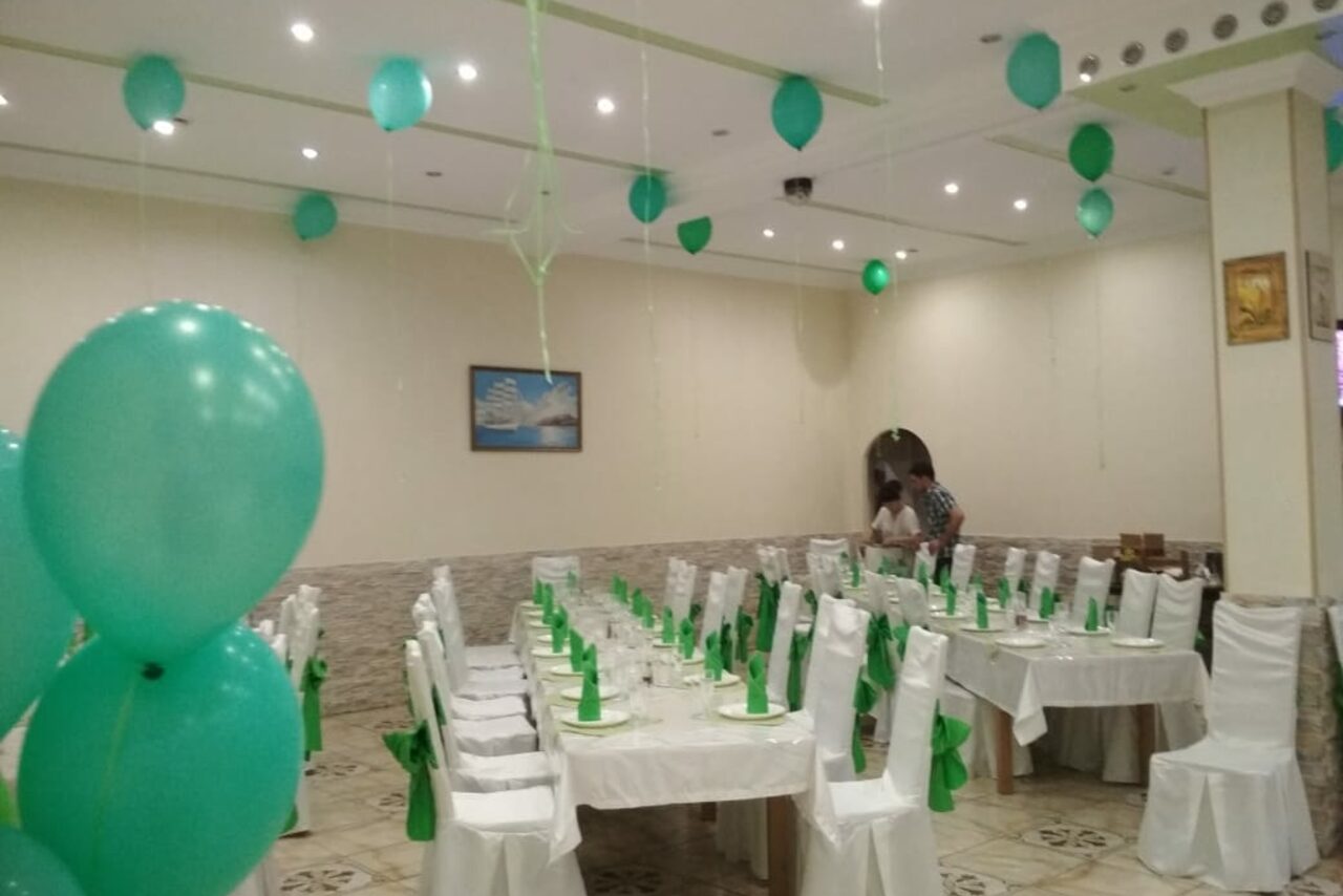 Арендовать Уютный банкетный зал