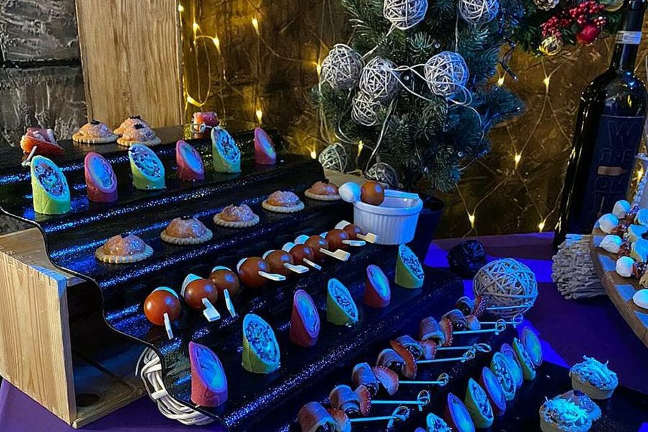 Арендовать Graf-Studio. Двухуровневый лофт с барной стойкой