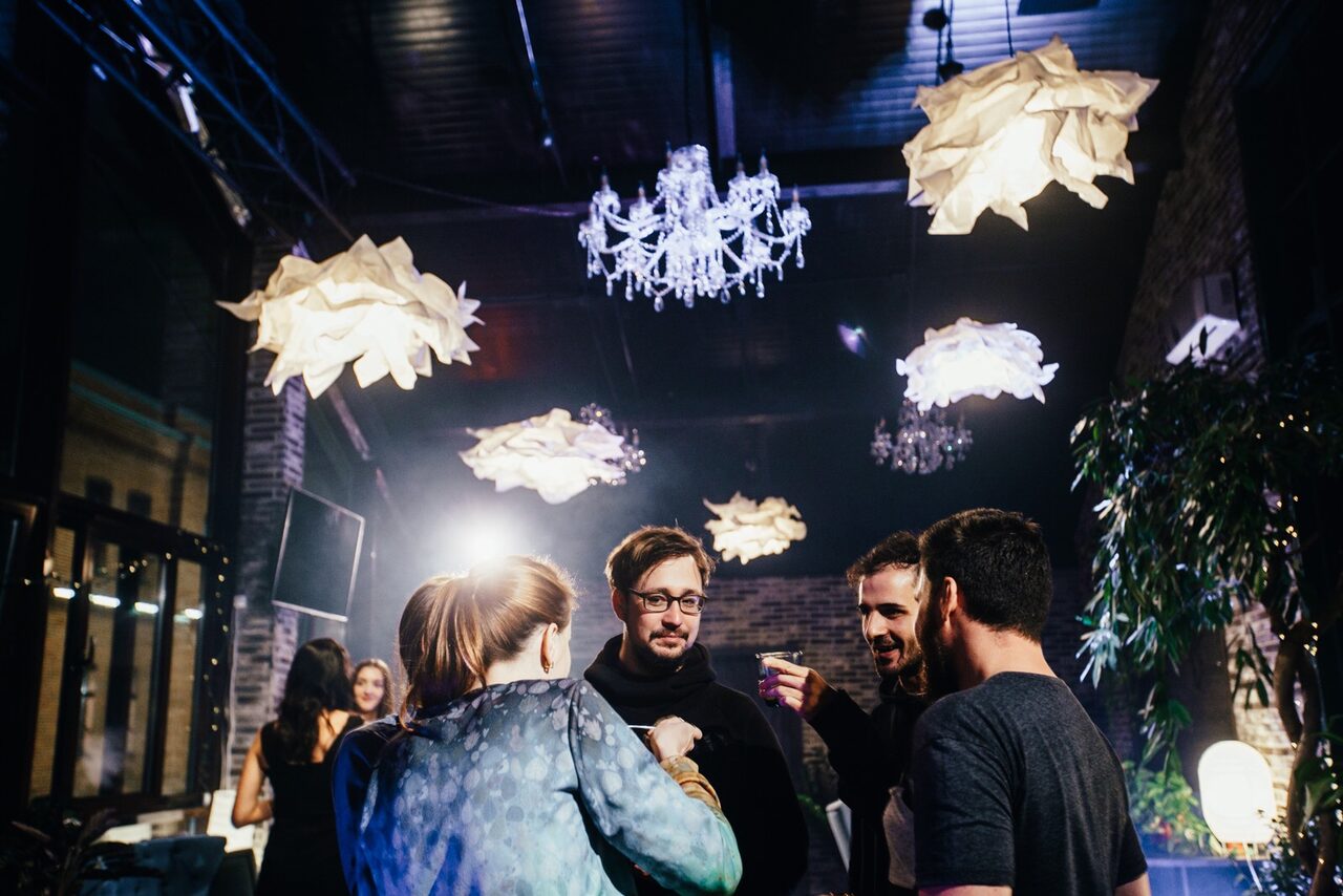 Арендовать Над Москвой Светлый лофт с высокими потолками