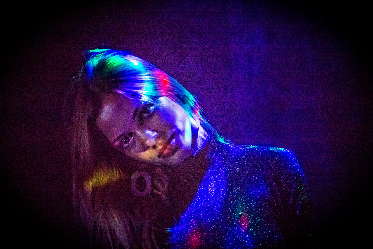 Арендовать Лофт с диванами и баром