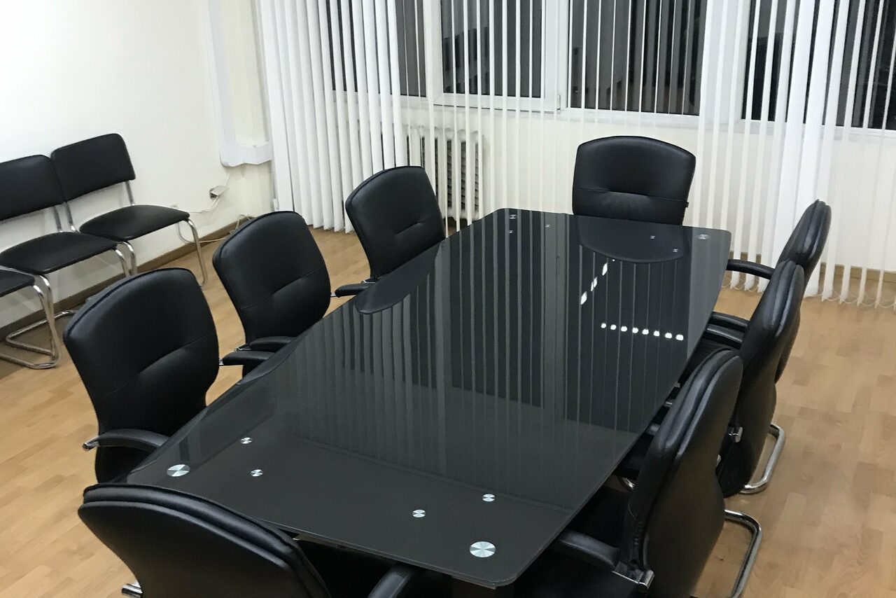Арендовать Переговорная комната на Курской