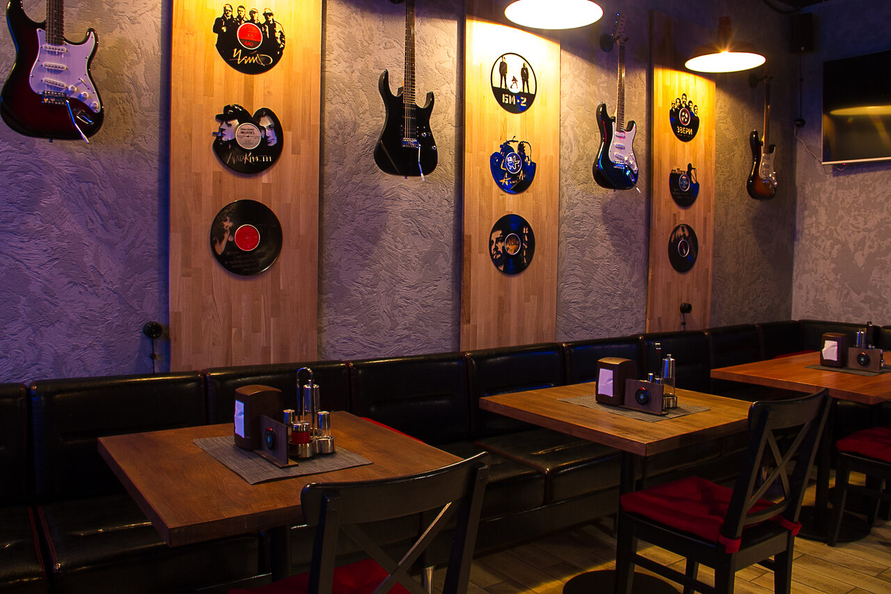 Арендовать Уютный Гриль бар с банкетным залом