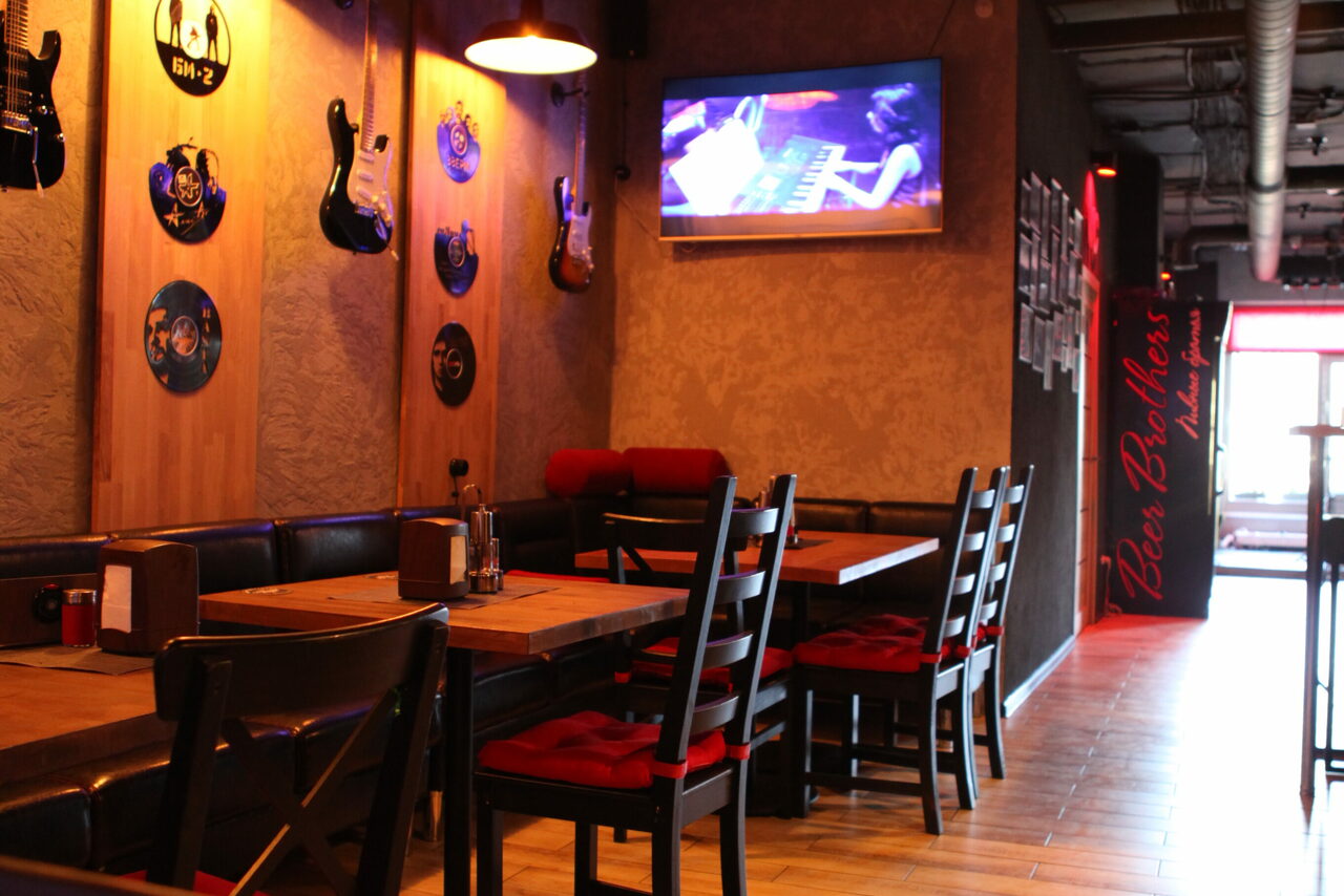 Арендовать Уютный Гриль бар с банкетным залом