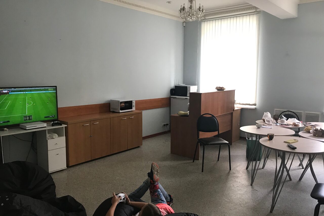 Арендовать Помещение со столом на востоке города
