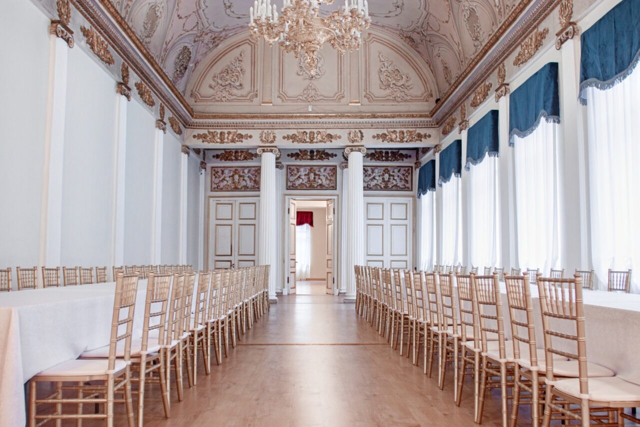 Арендовать Особняк Демидова 