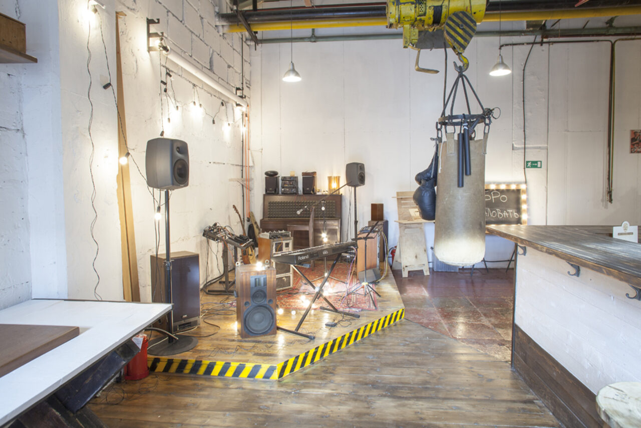 Арендовать WoodStudios Индустриальный лофт для творчества