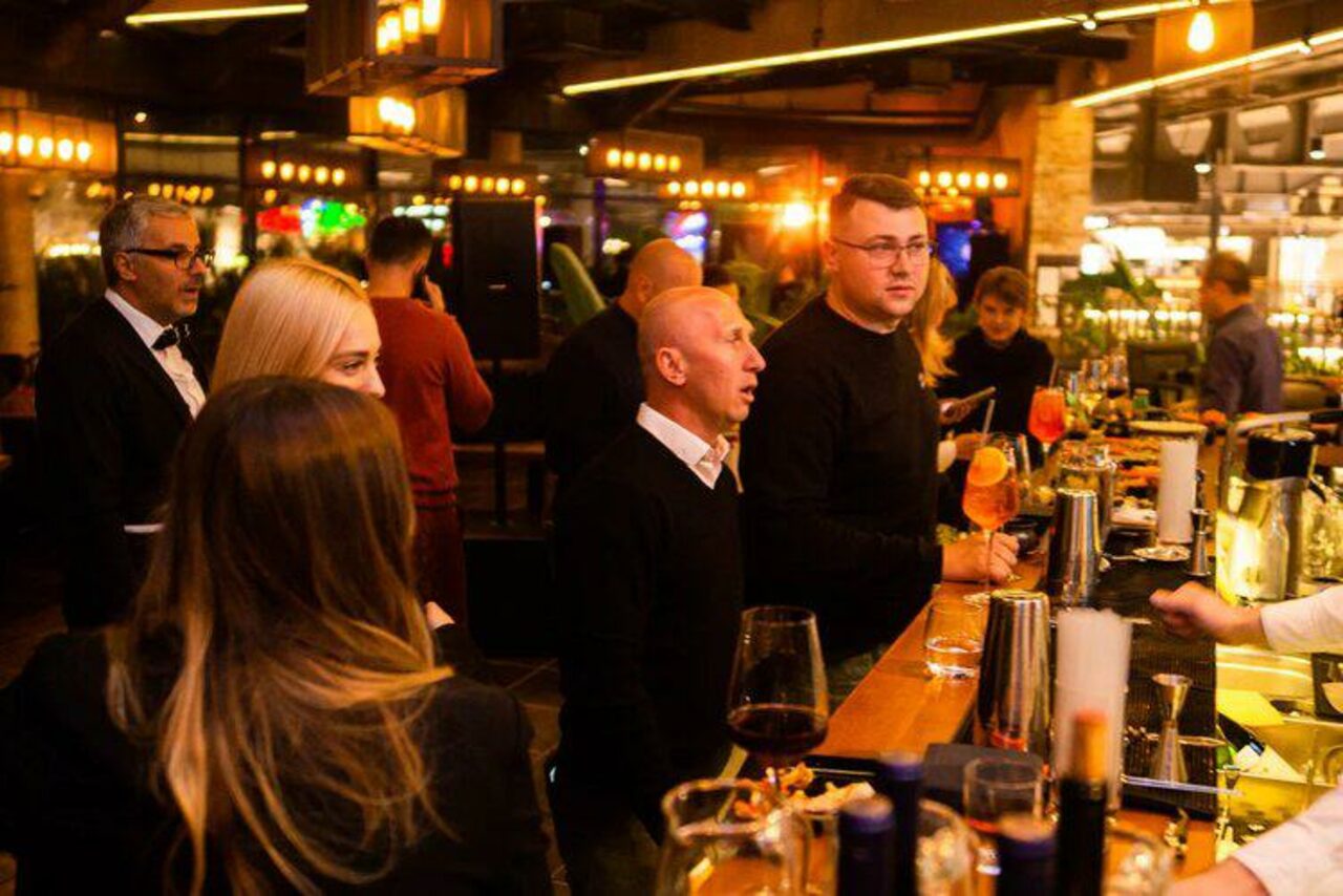 Арендовать Кальянная Чайхона №1 с панорамными окнами