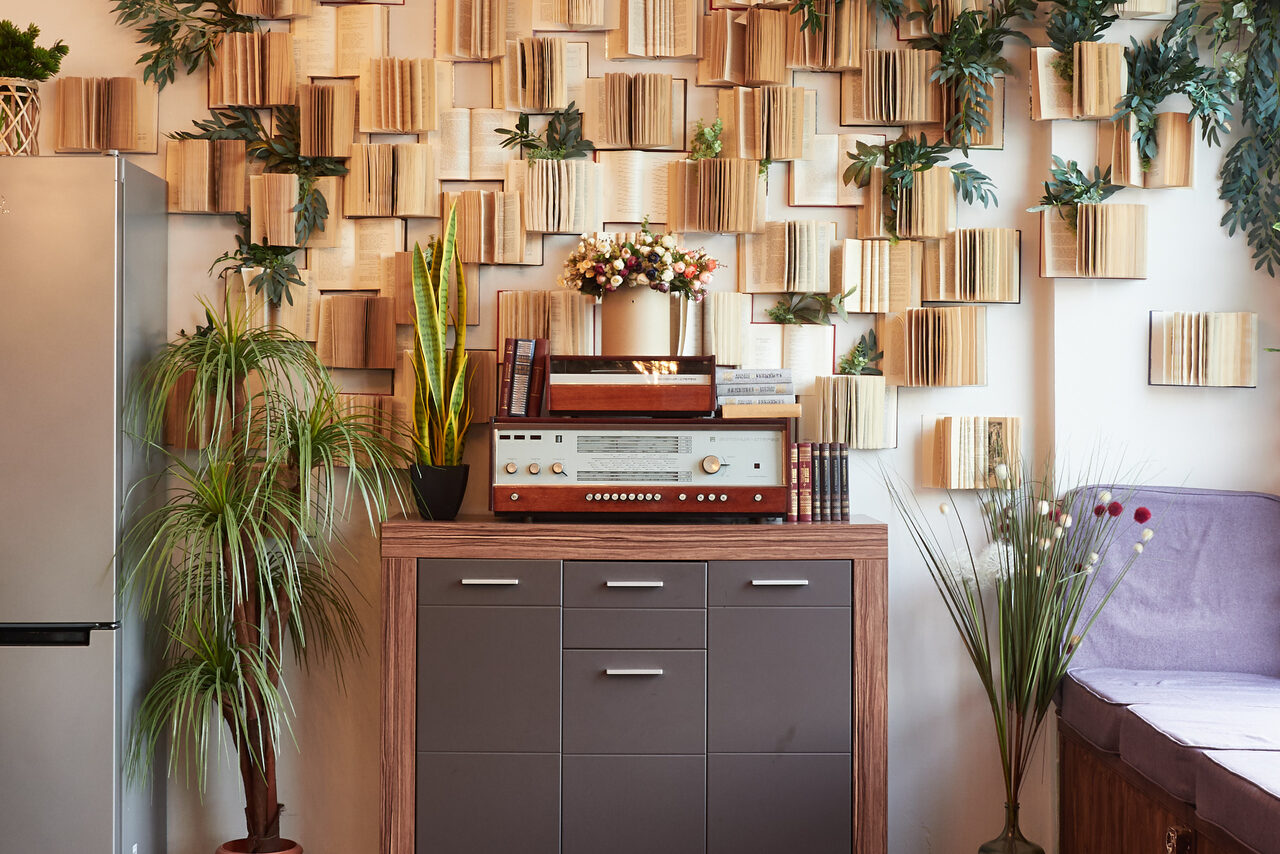 Арендовать C9 studio. Яркий лоф - зал с кухней