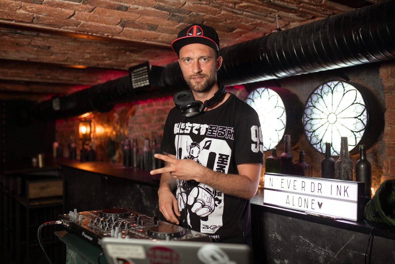 Арендовать Лофт в стиле винного погреба католического монастыря