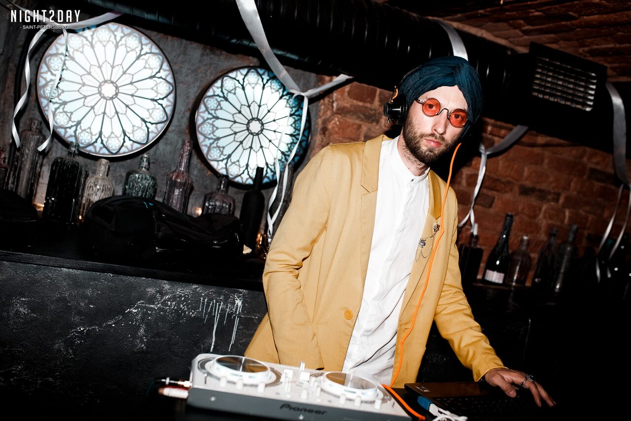 Арендовать Лофт в стиле винного погреба католического монастыря