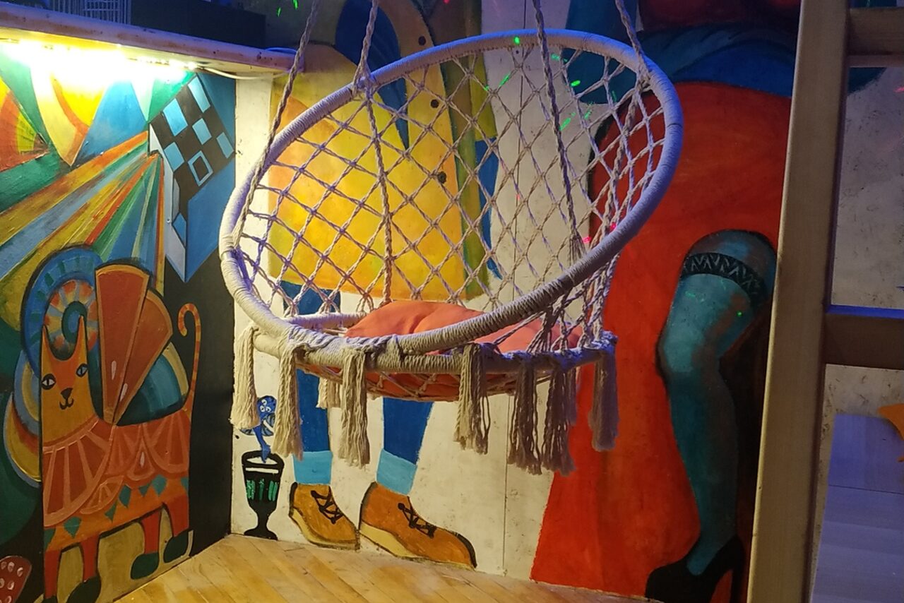 Арендовать Лофт с дизайнерскими стенами